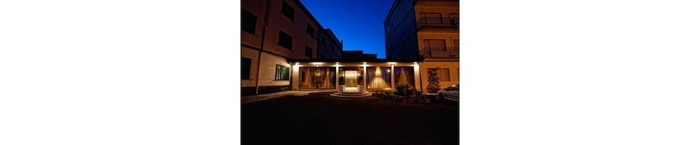 Hotel Villa Sturzo Caltagirone Bagian luar foto